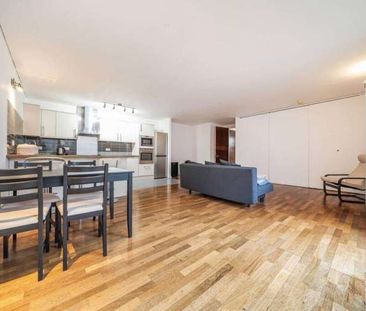 Room in a Shared Flat, Farnsworth Court, SE10 - Photo 5