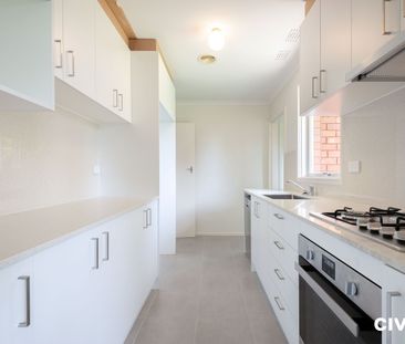 21 Maygar Street, Hughes ACT 2605 - House For Rent | Domain - Photo 6