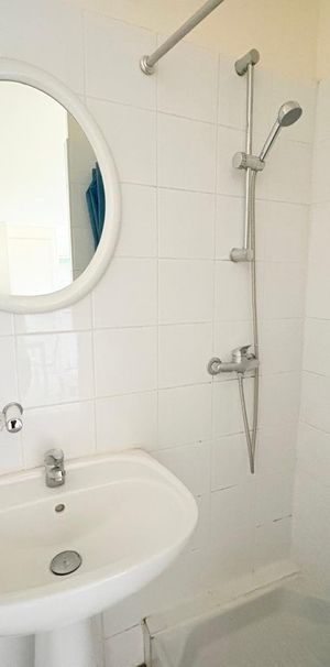 Location Appartement 1 pièce 13m² BORDEAUX 33800 - Photo 1