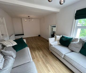 2 bedroom maisonette to rent - Photo 6