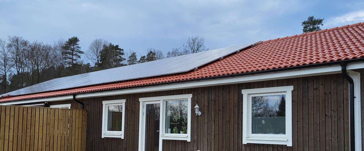 Hyran är för närvarande under förhandling och slutlig hyra för 2026 meddelas så snart den är fastställd. Lägenheten kan eventuellt bli tillgänglig tidigare. Varmhyra. Hushållsel avläses av hyresgästen varje månad och debiteras av Fabo. - Foto 1