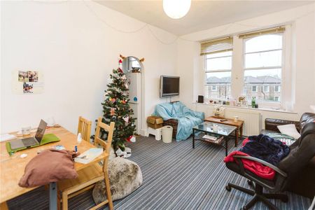 3 bedroom apartment to rent - Photo 3