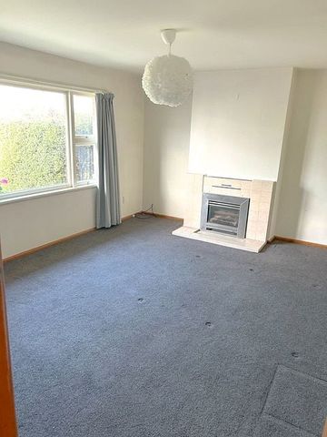 Wonderful on Westminster - two bedroom with garden - Photo 2