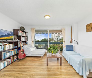 Furnished Beach Side Living! - Photo 1