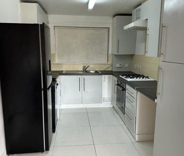 Southwood Close - Photo 3