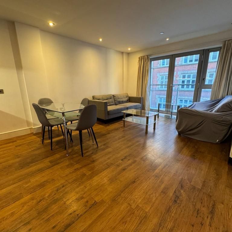 2 bedroom flat to rent - Photo 1