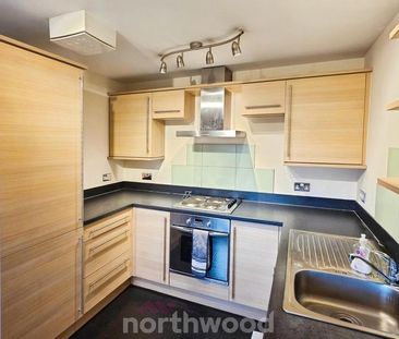 2 bedroom flat to rent - Photo 6