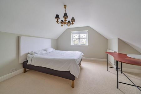 5 bedroom detached house to rent - Photo 2