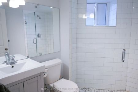 47 Boon Avenue #Lower - Photo 5