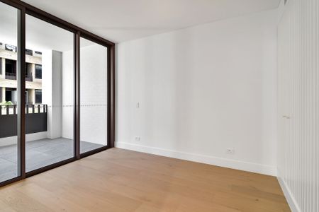 Stylish one bedroom one bathroom plus study apartment in Surry Hills Village - Photo 4