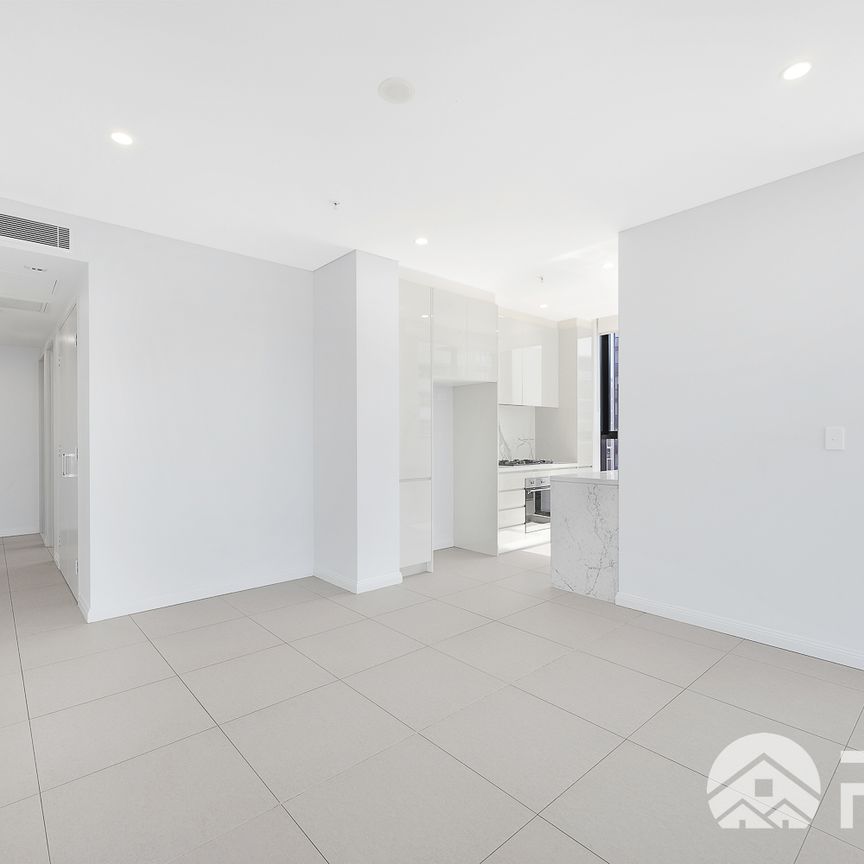 901/6 Bourke Street Mascot - Photo 1