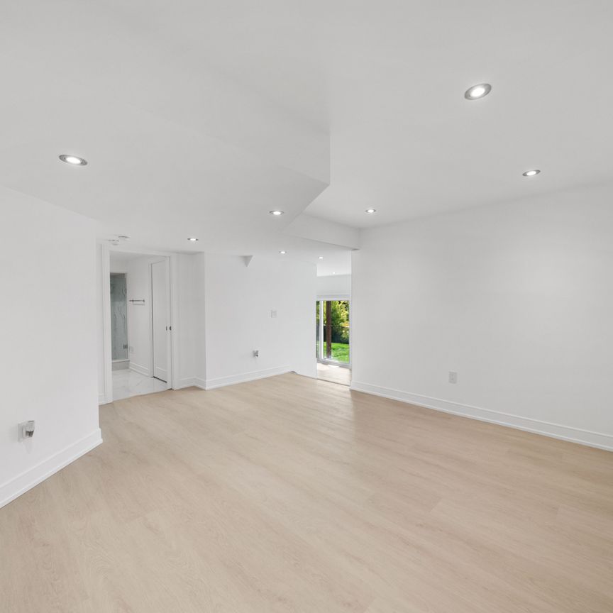 For Lease - 261 Seaview Heights, East Gwillimbury, Ontario - Photo 1