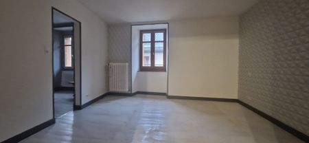 Location Appartement 4 pièces 79m² ST CHELY D APCHER 48200 - Photo 3