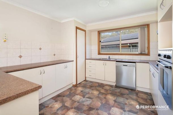 6A Chelsea Place, Alfredton VIC 3350 - House For Rent | Domain - Photo 1