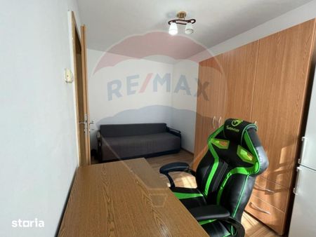 Apartament 2 camere, aproape de Universitate si Centrul Istoric - Fotografie 2