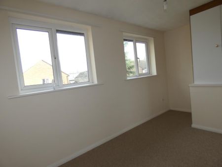 2 bedroom terraced house to rent - Photo 3