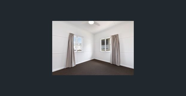 Don't Judge a book by its cover - Very Comfortable and presents beautifully inside. - Photo 1