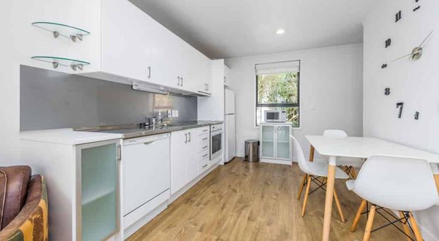 City Fringe Townhouse - Photo 1