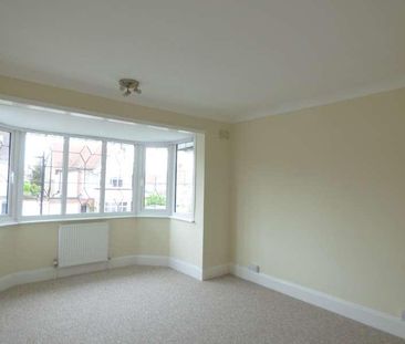 Henley Crescent, Westcliff-on-sea, SS0 - Photo 3