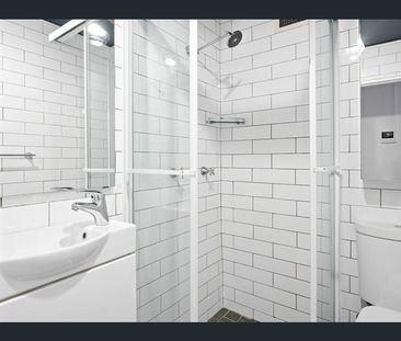 Modern Light-Filled Studio in Prime Surry Hills Location - Photo 5