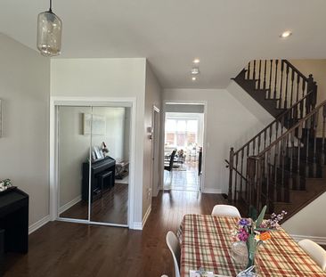 For Lease - 5 Henry Bauer Avenue, Markham, Ontario - Photo 2