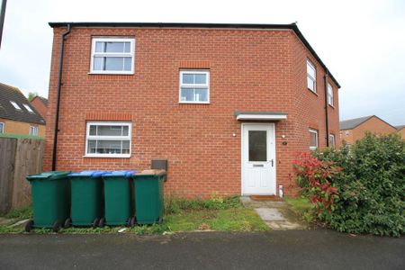 3 bedroom terraced house to rent - Photo 4