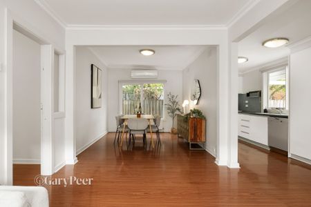 12 Masters St, Caulfield VIC 3162 - House For Rent | Domain - Photo 2