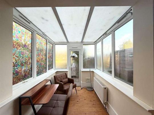 Hale Lane, Mill Hill, NW7 - Photo 1