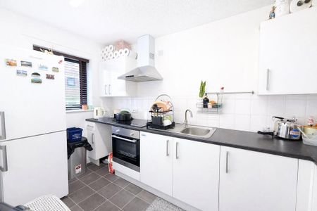 1 bedroom apartment to rent - Photo 2