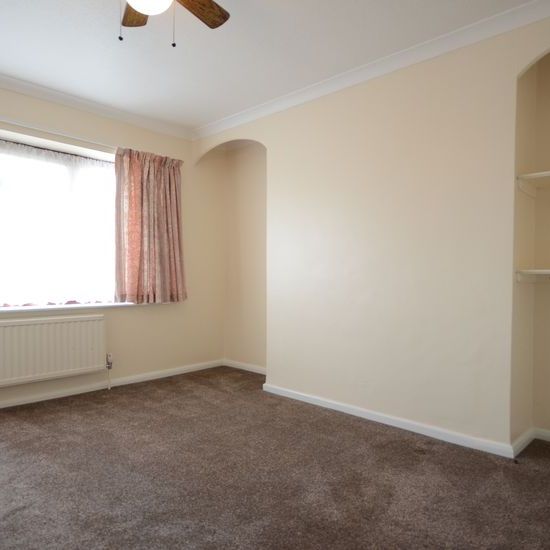 2 bedroom maisonette to rent - Photo 1