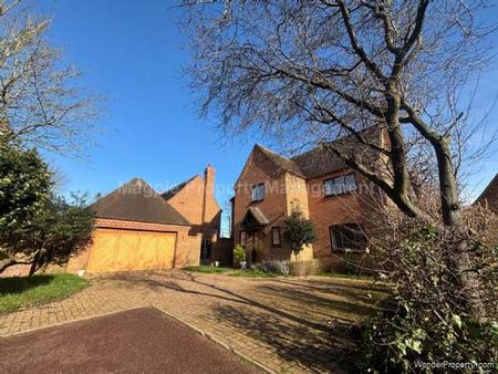 4 bedroom property to rent in St Neots - Photo 3