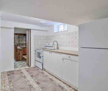 104 Crestwood Road #Lower - Photo 2