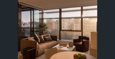 High-Floor 2 Bedroom with Spectacular City Views – $1105/week - Photo 2