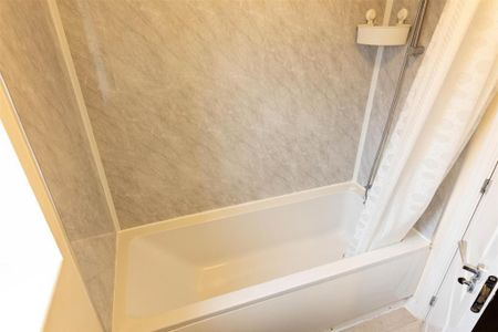 3 bedroom house to rent - Photo 3