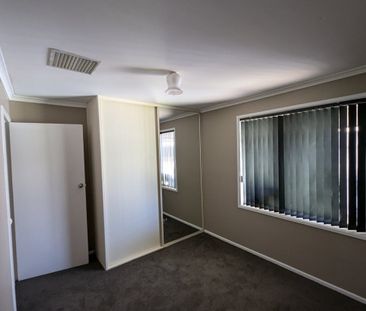 1 Fraser Close - Photo 5