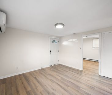 For Lease - 269 Lalemant Street Unit# C, Vanier and Kingsview Park,... - Photo 2