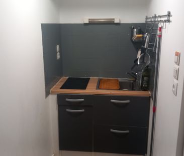 Location Appartement 1 pièce 23m² BORDEAUX 33000 - Photo 4