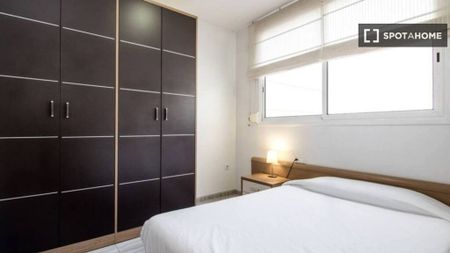 3 room luxury Flat for rent in Barcelona, Spain - Photo 5