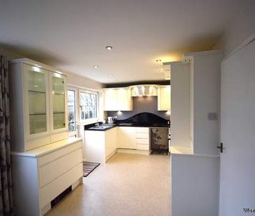 4 bedroom property to rent in Preston - Photo 4