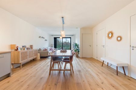 Nieuwbouwappartement met zonnig terras in hartje Steendorp - Photo 4