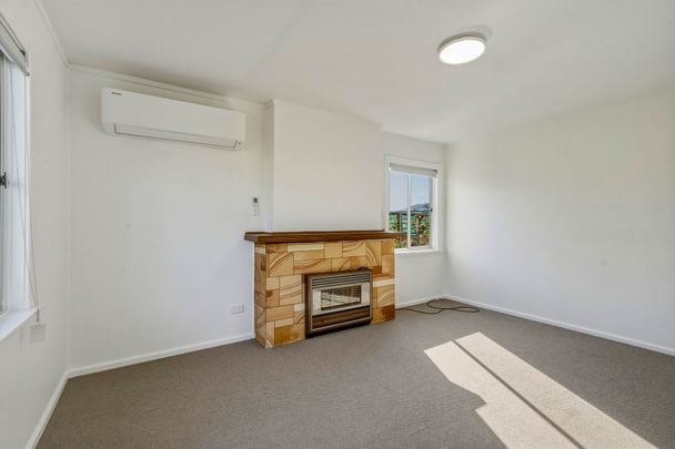 Freshly Renovated Claremont Family Home - Photo 1
