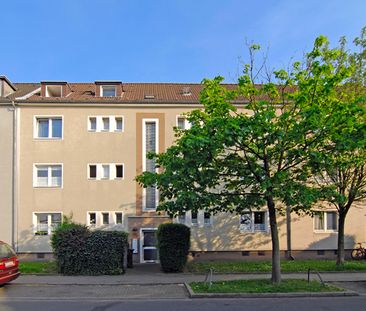 3-Zimmer-Wohnung in Essen Bergerhausen mit hohen Decken! - Photo 2