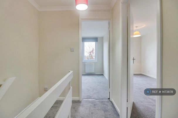 4 bedroom maisonette to rent - Photo 1