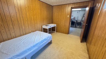 For Lease - 122 Rifle Range Road Unit# # Basement, Hamilton, Ontario - Photo 3