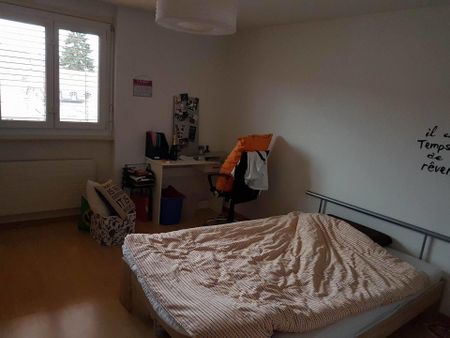 2,5 pièces avec balcon - Photo 3