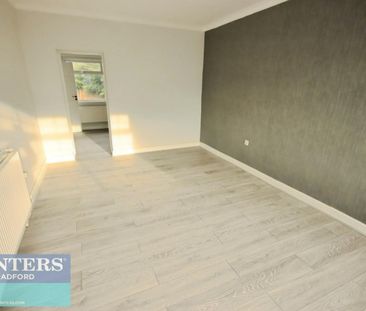 4 bedroom House To Let - Photo 4