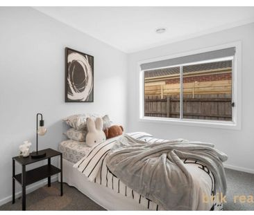 Modern Comfort in a Quiet, Family-Friendly Pocket - Photo 6