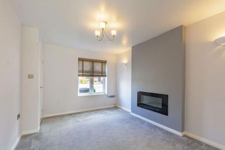 3 bedroom semi-detached house to rent - Photo 2