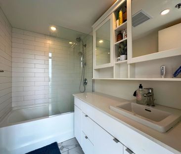 1 Av. Viger O., Montréal (Ville-Marie), QC H2Z - Photo 5