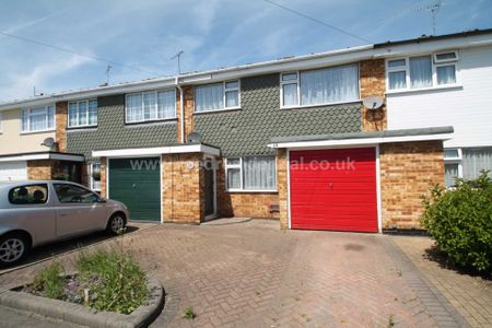 Suffolk Way, Canvey Island - Photo 3